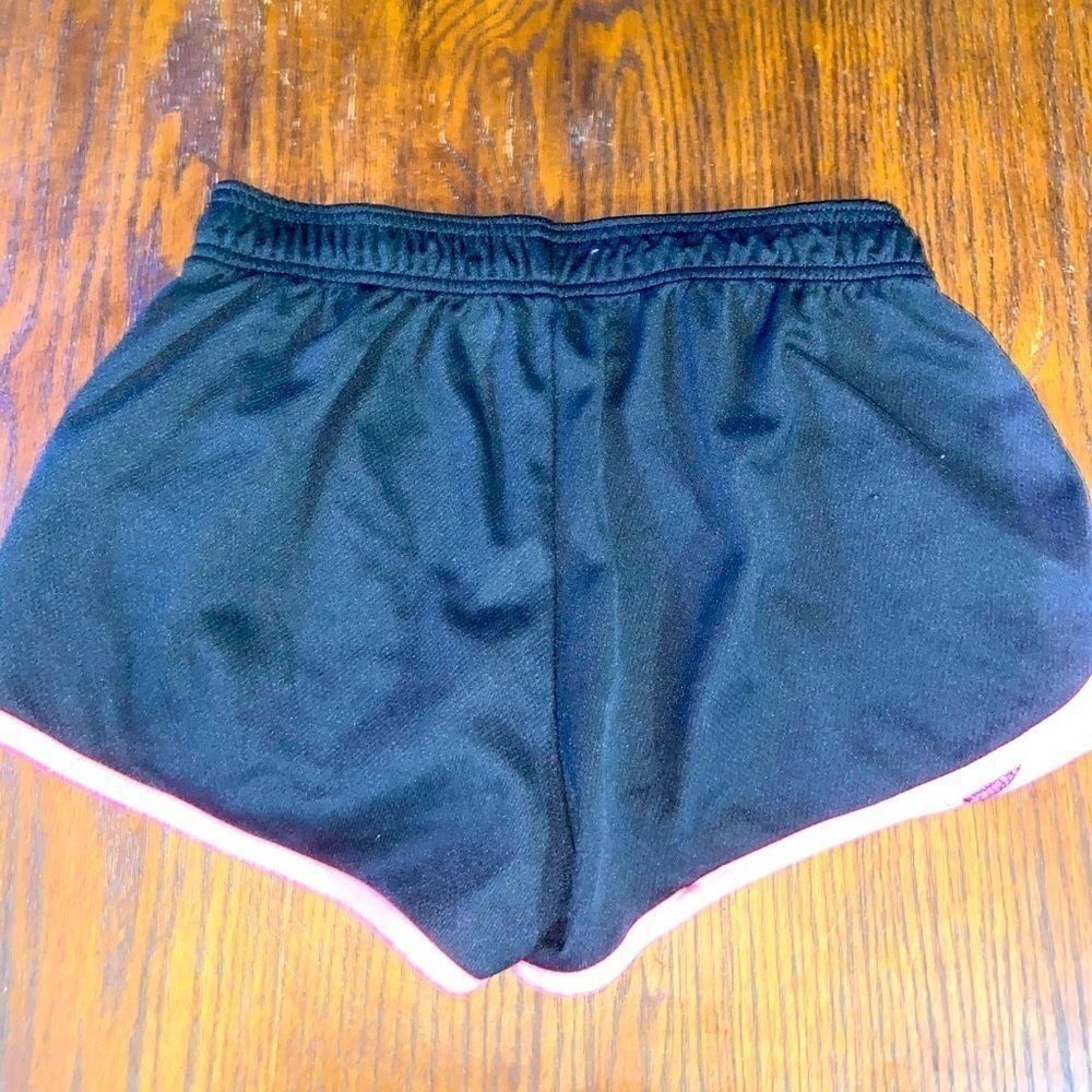 Woman’s zone pro athletic shorts